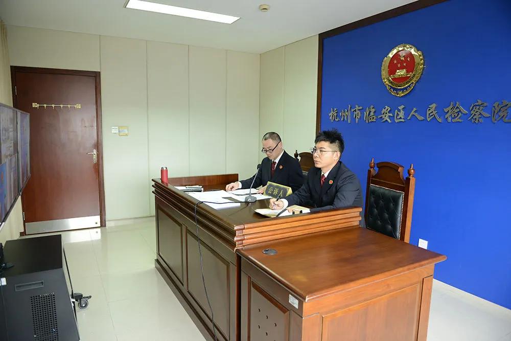 男子谎称买票,花3万买周杰伦演唱会门票被骗