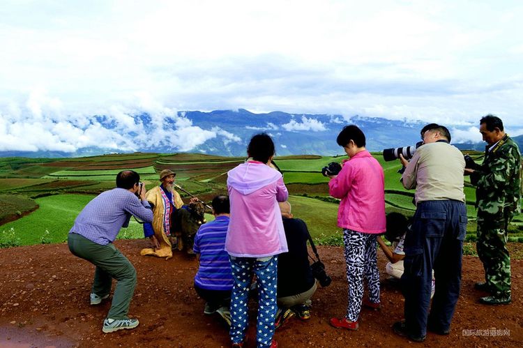 云南红土地景区秋天,这个秋天去云南玩