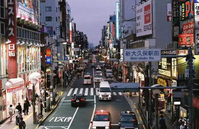 在岛国的网吧过夜是一种怎样的体验?