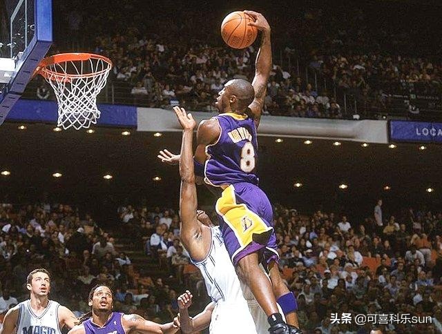 科比6代黑曼巴球鞋多少钱一双,科比黑曼巴励志故事