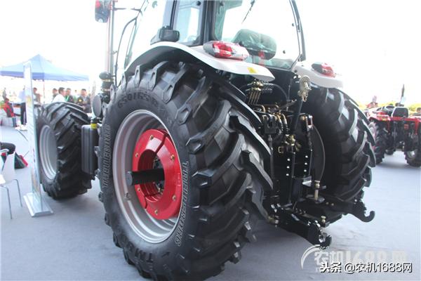 2021款悍沃2304拖拉机图片,悍沃2304拖拉机说明书