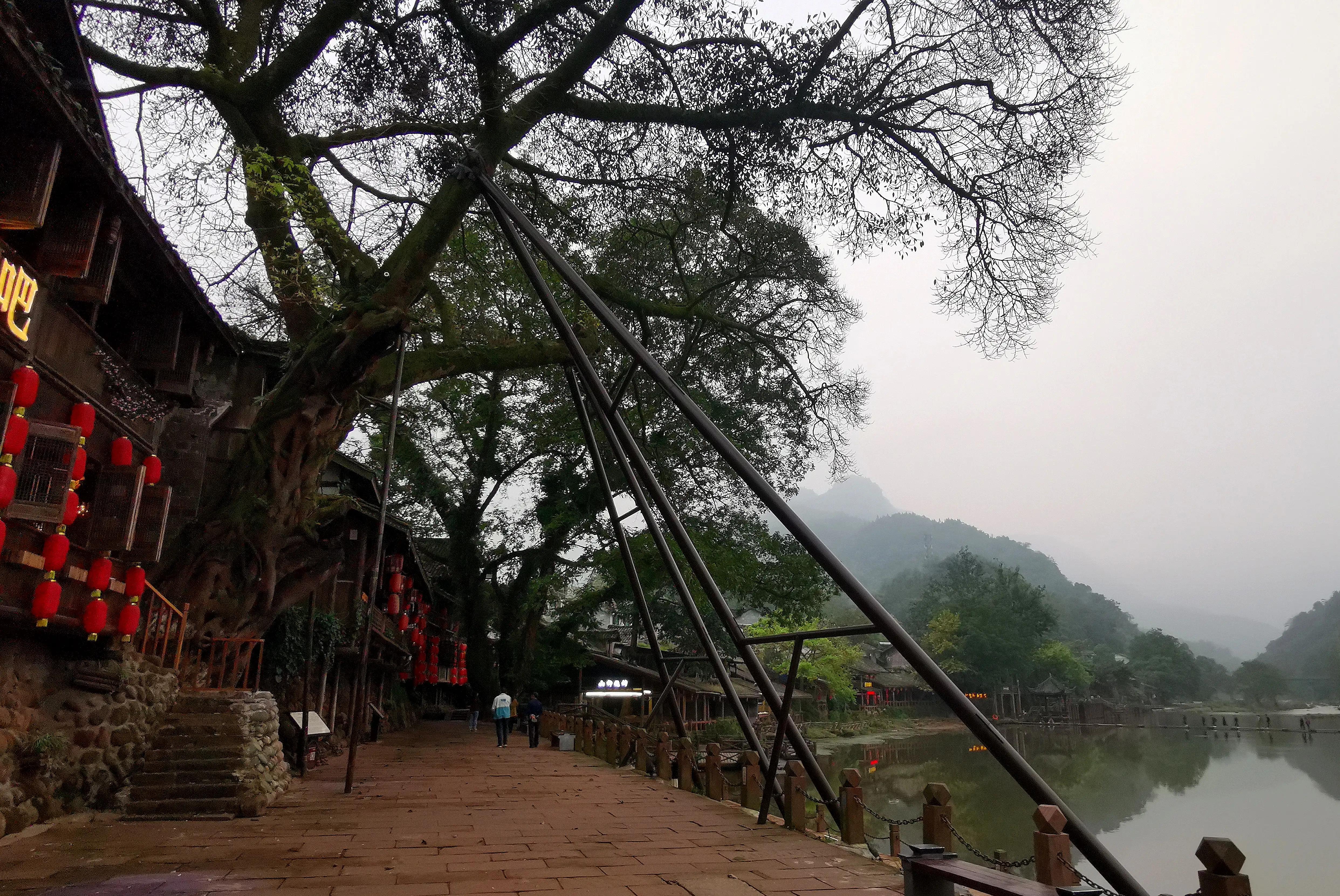 上里古镇大还是柳江古镇大,上里古镇与柳江古镇