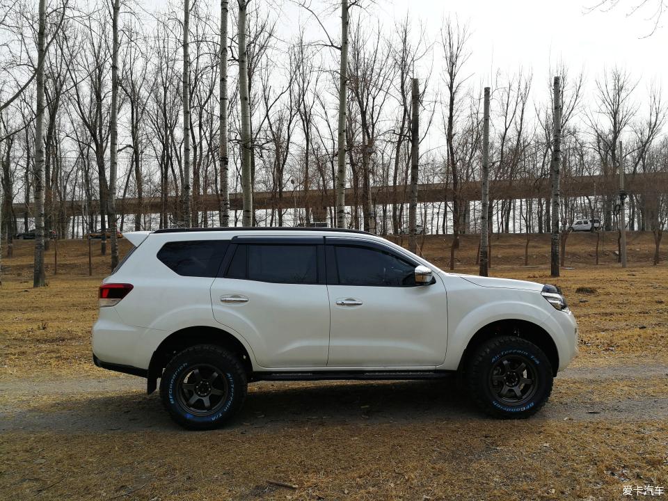 途达2021款2.5t柴油版越野视频,2021款途达四驱七座越野视频