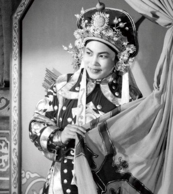 戏曲电影从第一张胶片走向观众,高清银幕下还能救活戏曲剧种吗?