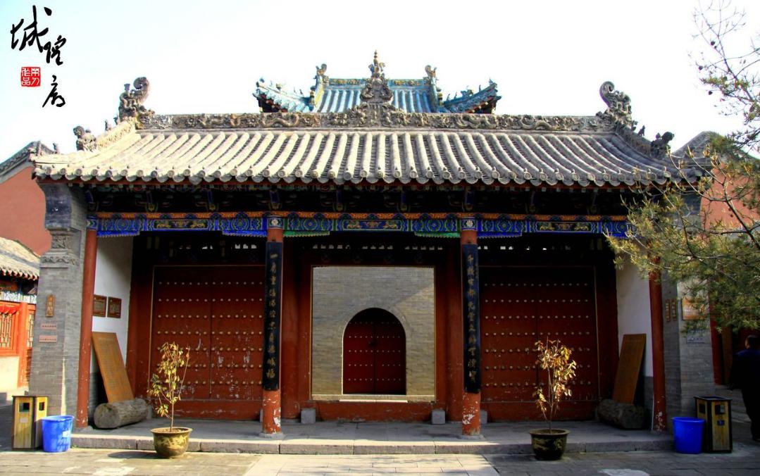 郑州大城隍庙,郑州城隍庙里面讲解