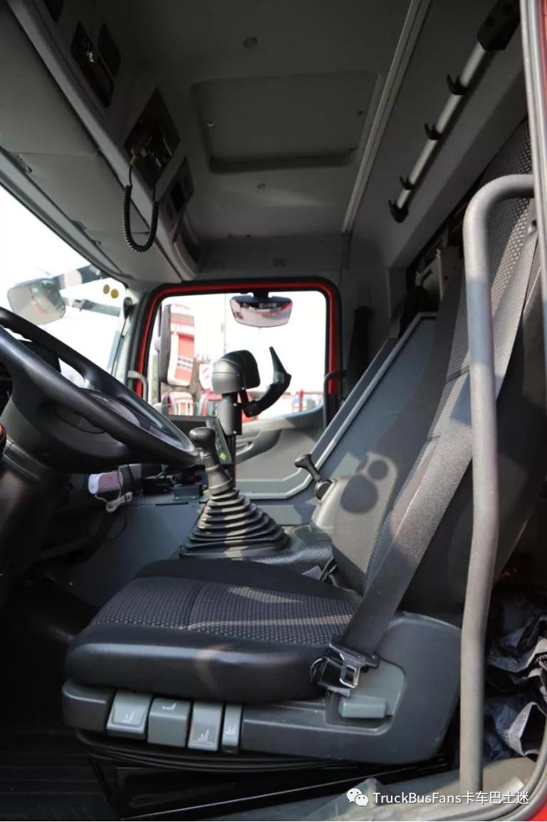 北京特色！奔驰Atego底盘的卢森宝亚AT3城市主战