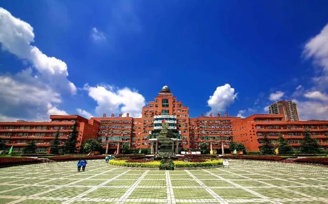 南充高级中学和大竹中学哪个好,达州中学与南充白塔中学哪个好