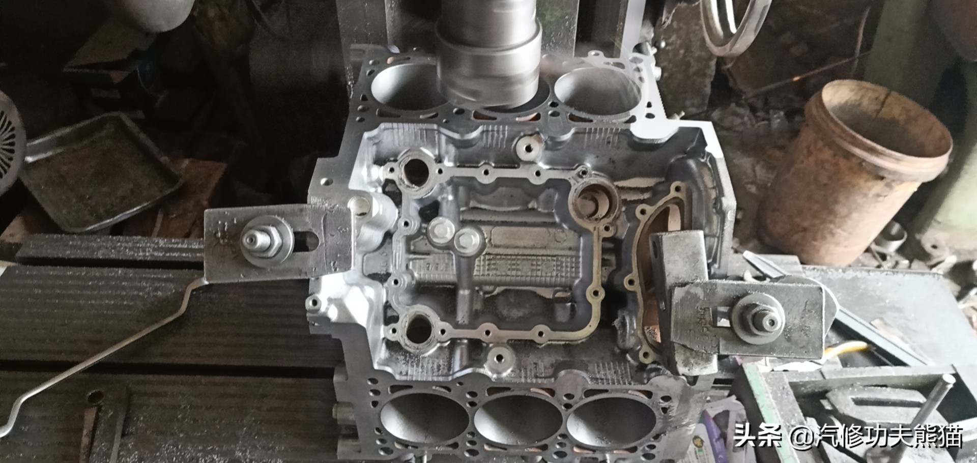 大众途锐急加速发动机故障灯点亮,大众新款途锐车子烧机油