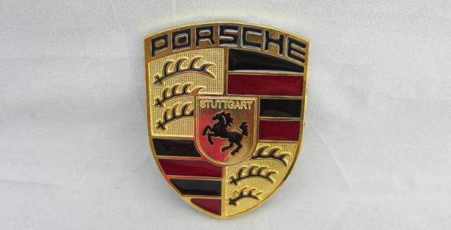 最受欢迎的豪车品牌的车标是什么,世界十大豪车车标