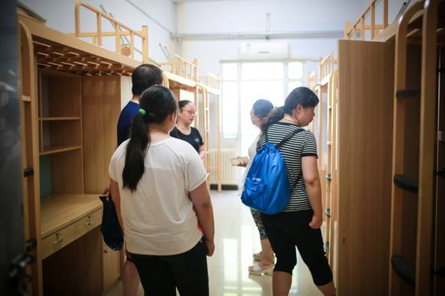 2021年郑州小升初择校必看的15所热门民办初中食宿情况集合