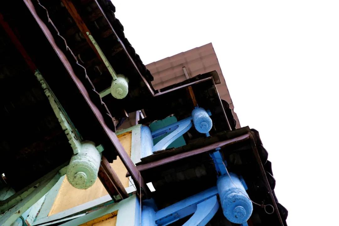 津门网金熙男：彩色小镇