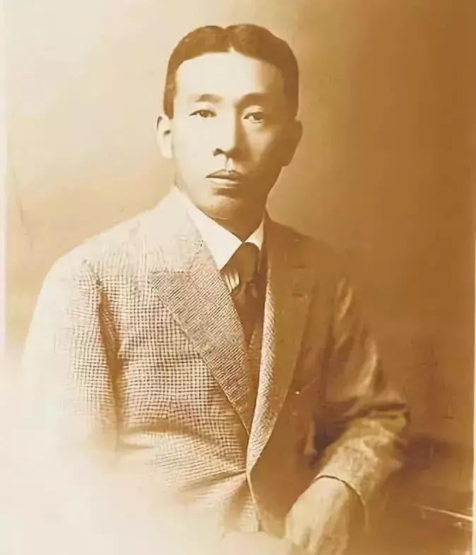 日本山崎12年单一麦芽威士忌700ml,山崎威士忌股价