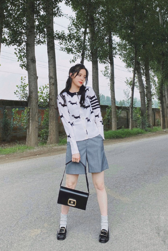 欧阳娜娜的清爽穿搭,欧阳娜娜夏日穿搭美图