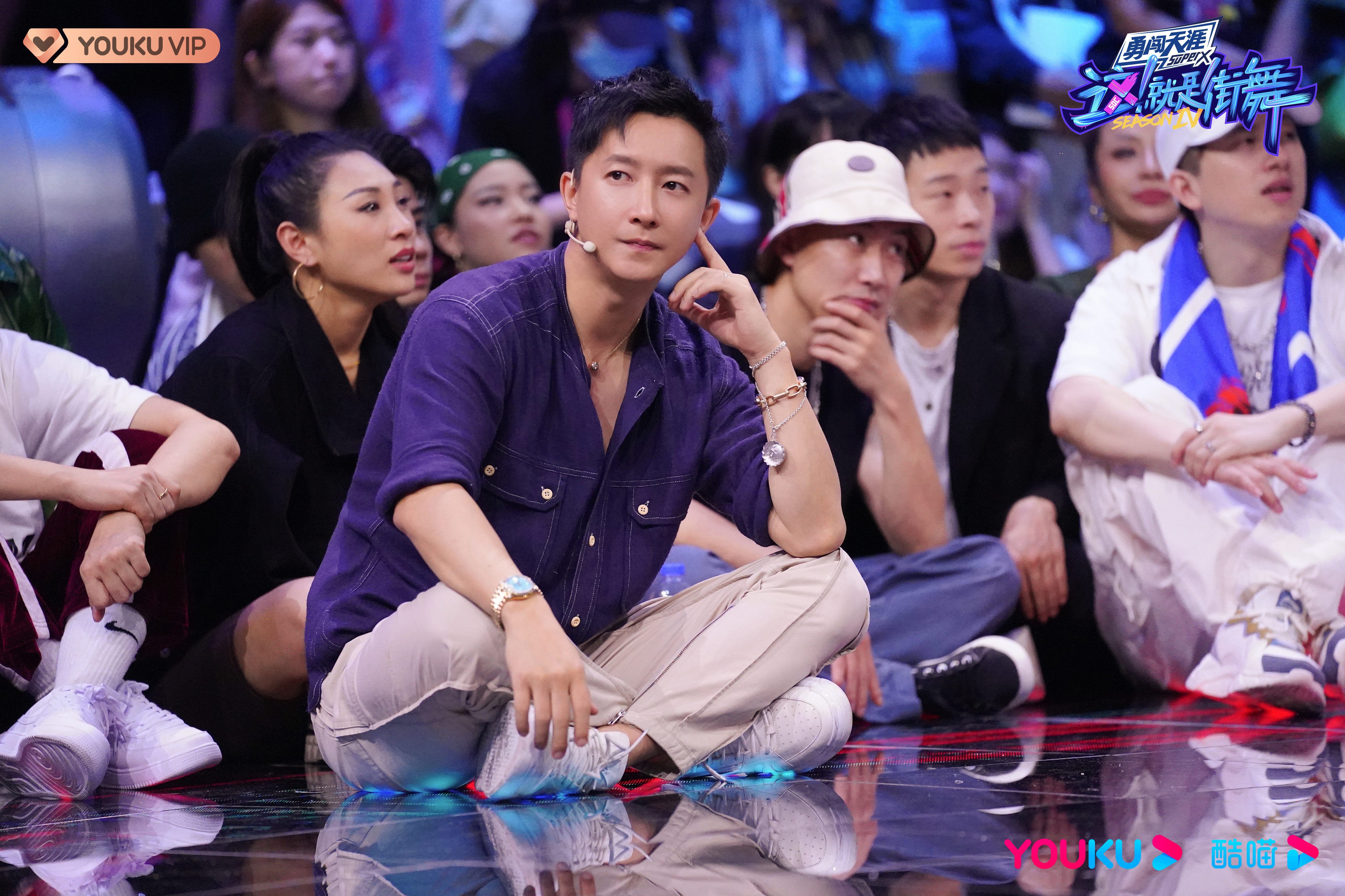 街舞4内部对王一博评价,街舞4决赛后王一博离开的视频