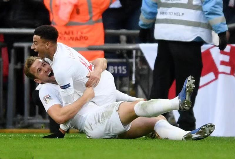 实力打脸！英格兰8分钟逆转苦主，这群小年青远超“黄金一代”