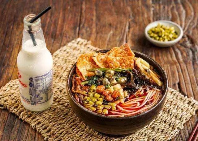 正宗螺蛳粉销量第一名,螺蛳粉是怎么卖出名的