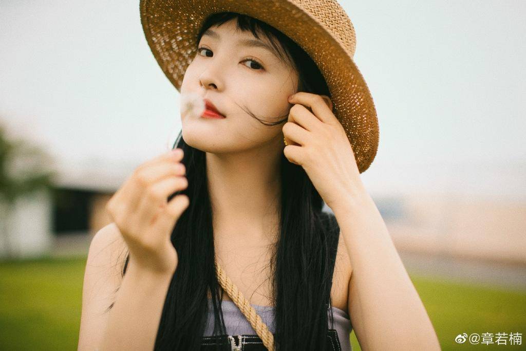 青春期男生如何养成初恋脸,如何像赵露思一样拥有一张初恋脸