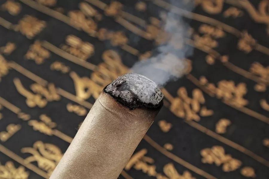 艾灸后症状反而加重,肾炎艾灸后症状加重怎么回事