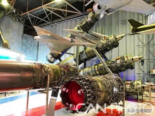 巴黎独自旅行攻略旅游线路,巴黎旅游攻略飞机