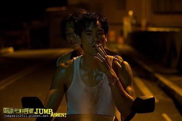 彭于晏在翻滚吧阿信中学会了什么,翻滚吧阿信彭于晏训练被摩托车追