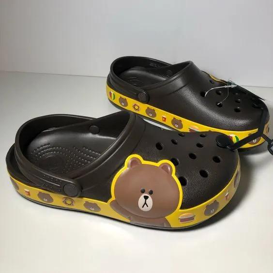 洞洞鞋zara,丑到洞洞鞋