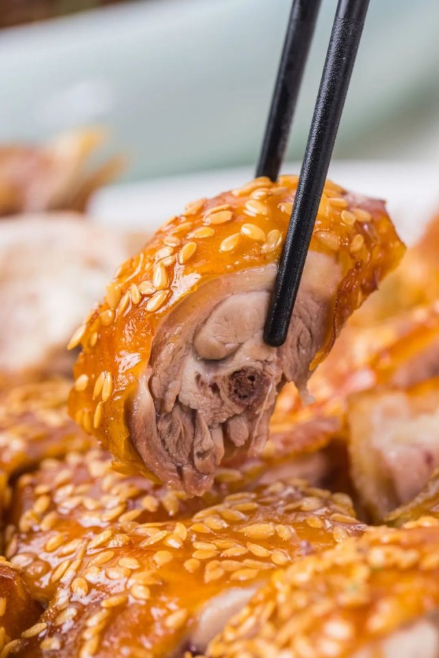 塔下江景酒家全景图,广州塔附近早茶看江景