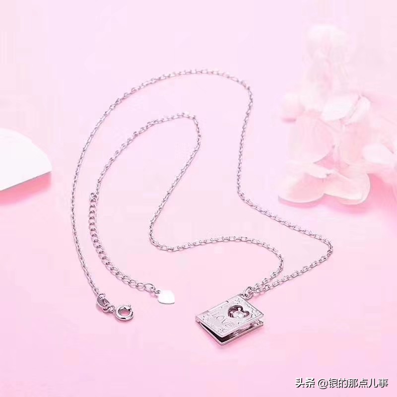 怎么挑选银饰品送妈妈,怎样挑选银饰品最好