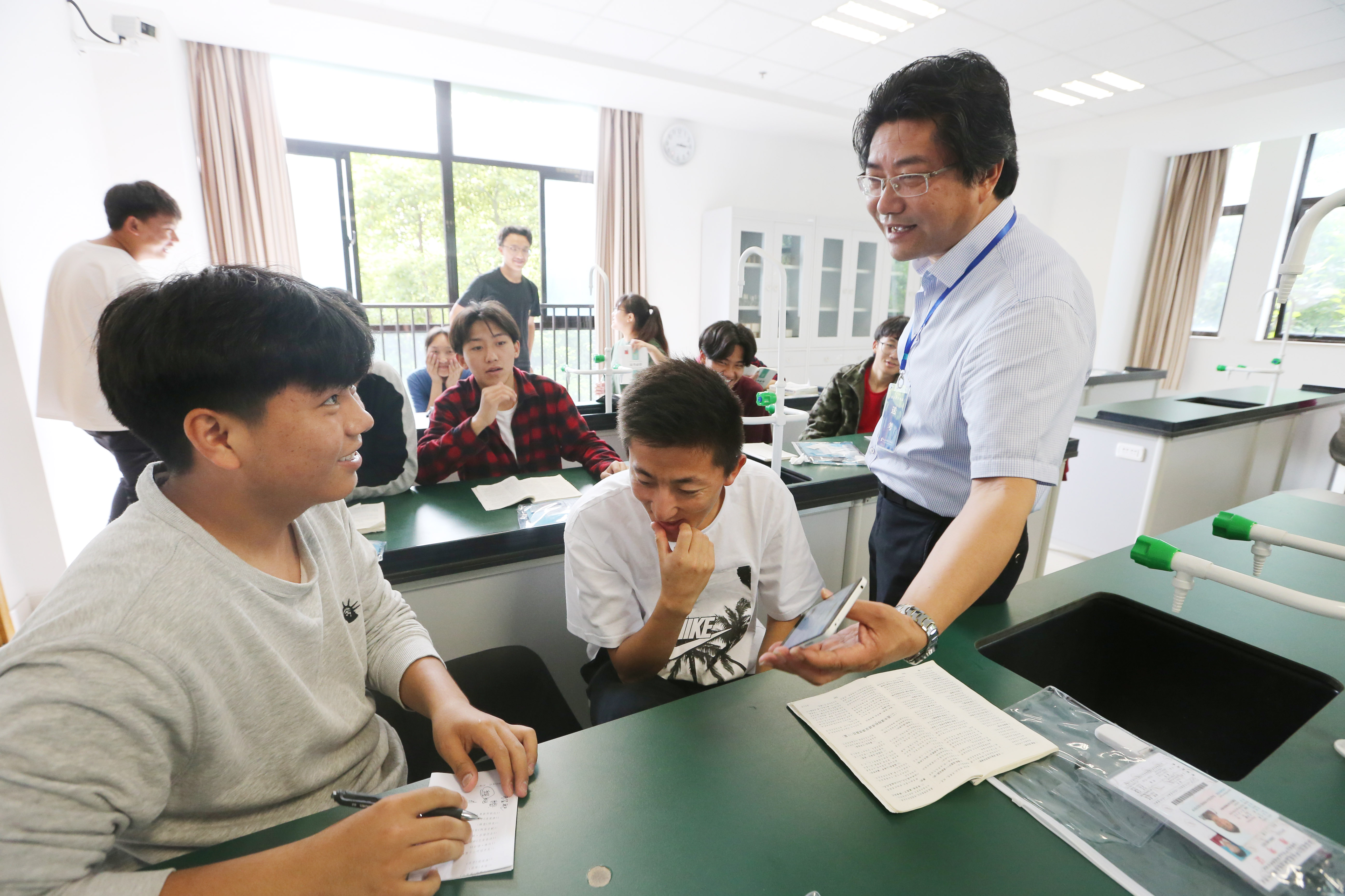 南通西藏民族中学新生,南通西藏民族中学2020高三