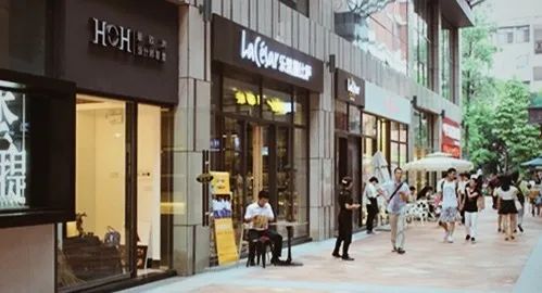 再见！陪伴了广东人12年的乐凯撒榴梿比萨！你有多久没吃过了？