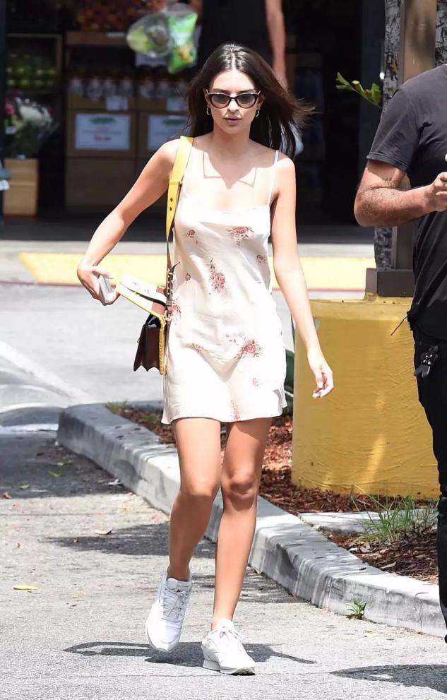 秋冬高帮潮流百搭运动鞋穿搭,适合夏天穿搭配裙子的高帮鞋