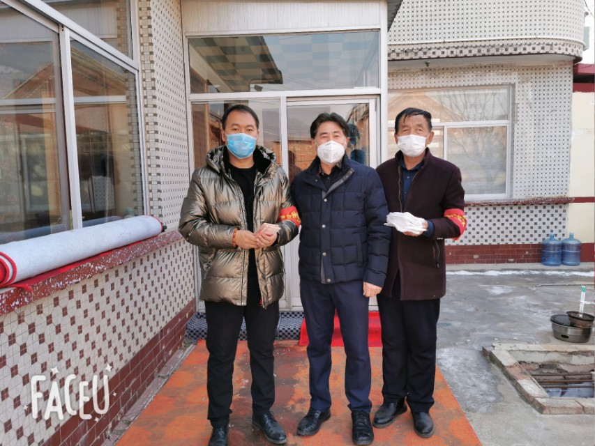 疫情无情,人有情!承德富豪房地产董事长为村抗击疫情捐款捐物