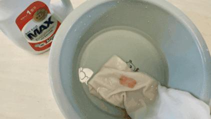 为什么衣服洗完总是有一股馊味,怎样洗汗臭味衣服才更干净