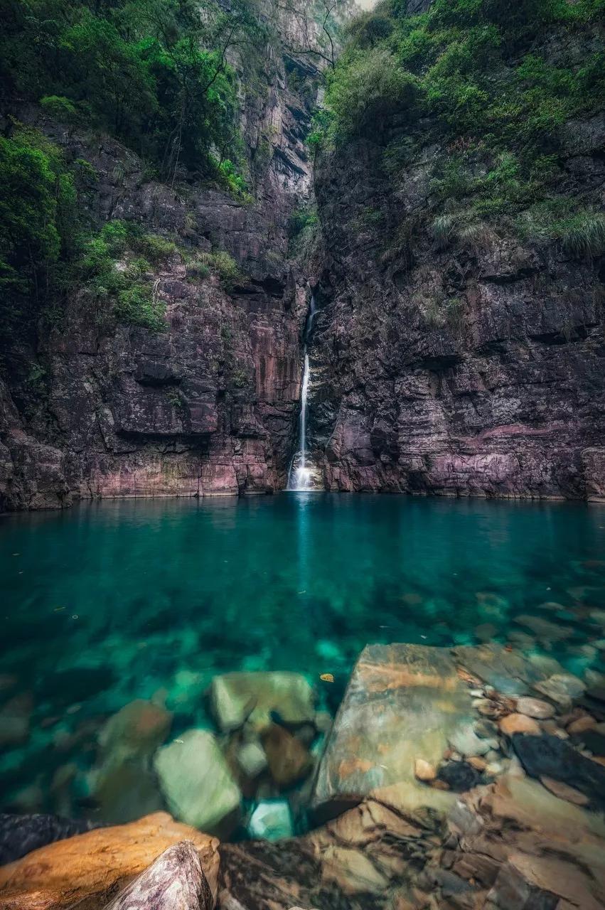 国内最适合一个人旅行的20个地方,一个人自驾旅行累了想回家