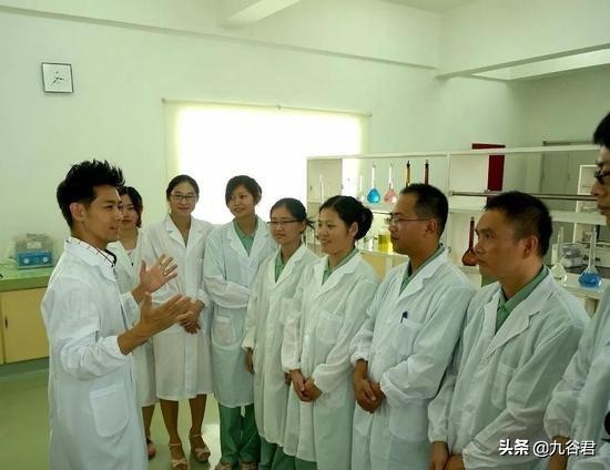 隐婚、整容还有？！一起看看明星们最不想让人知道的秘密。