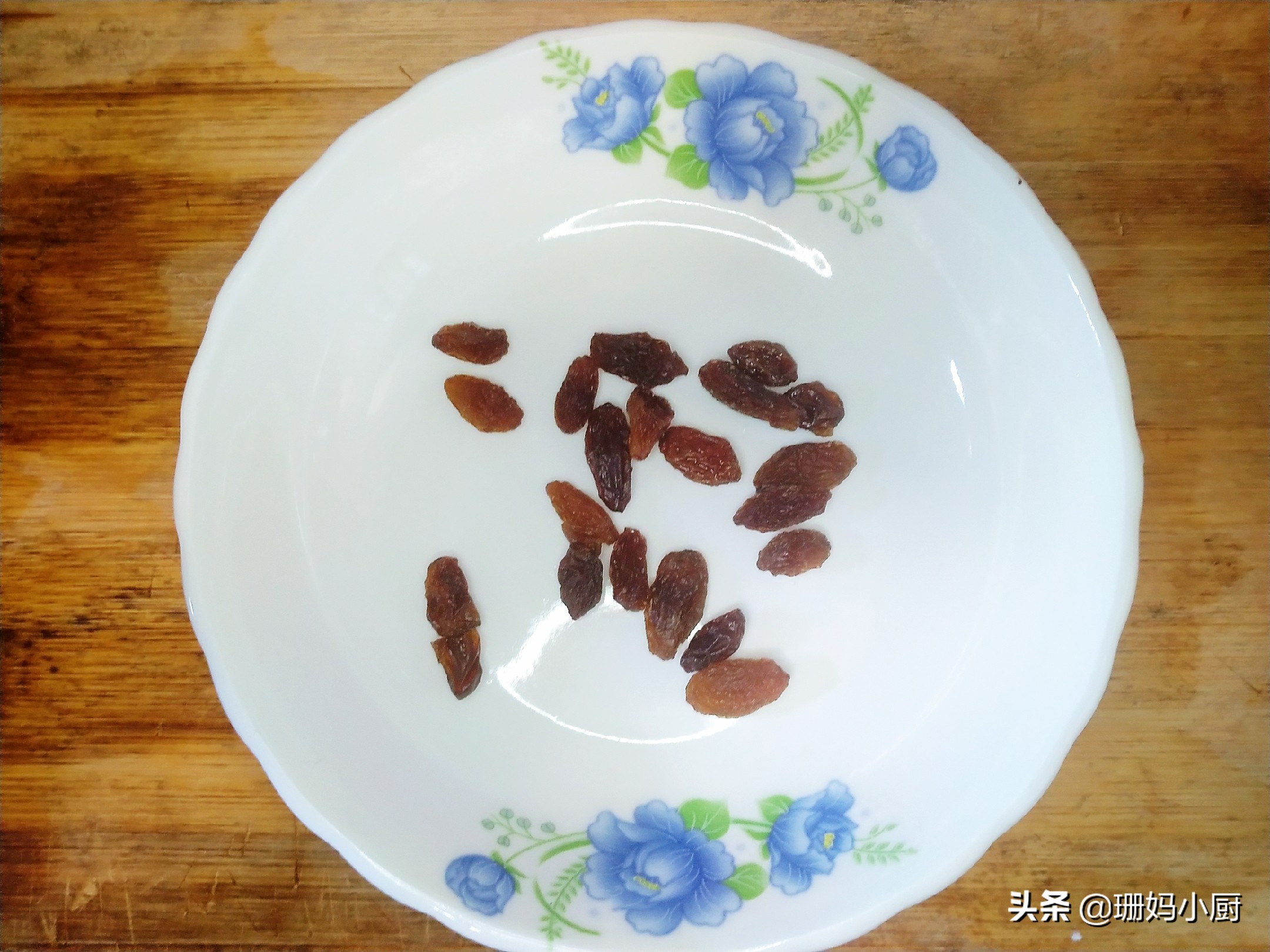 何炅纯奶蛋糕的做法原视频,何炅教你做蛋糕烤箱20分钟搞定