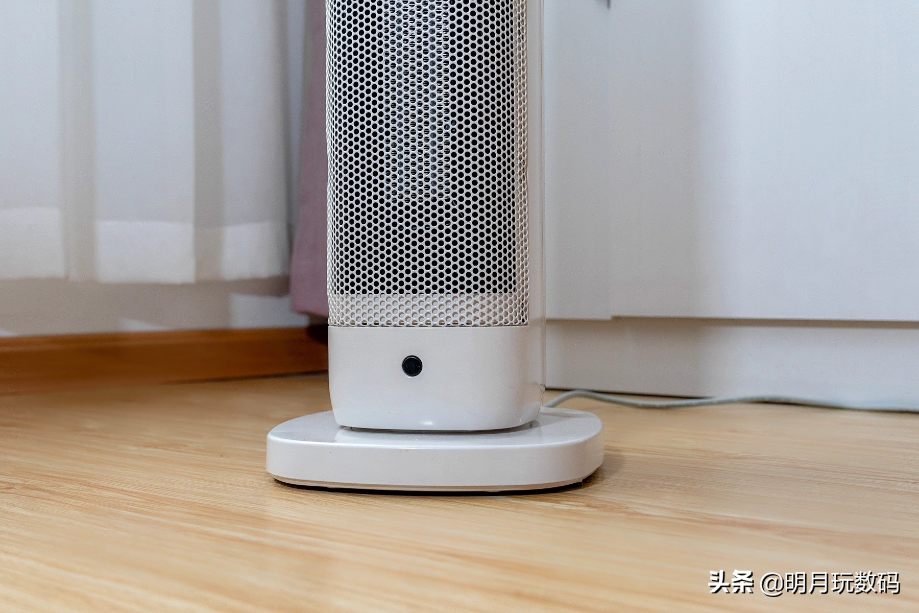 飞利浦石墨烯踢脚线取暖器暖风机,飞利浦冷暖两用塔式暖风机怎样