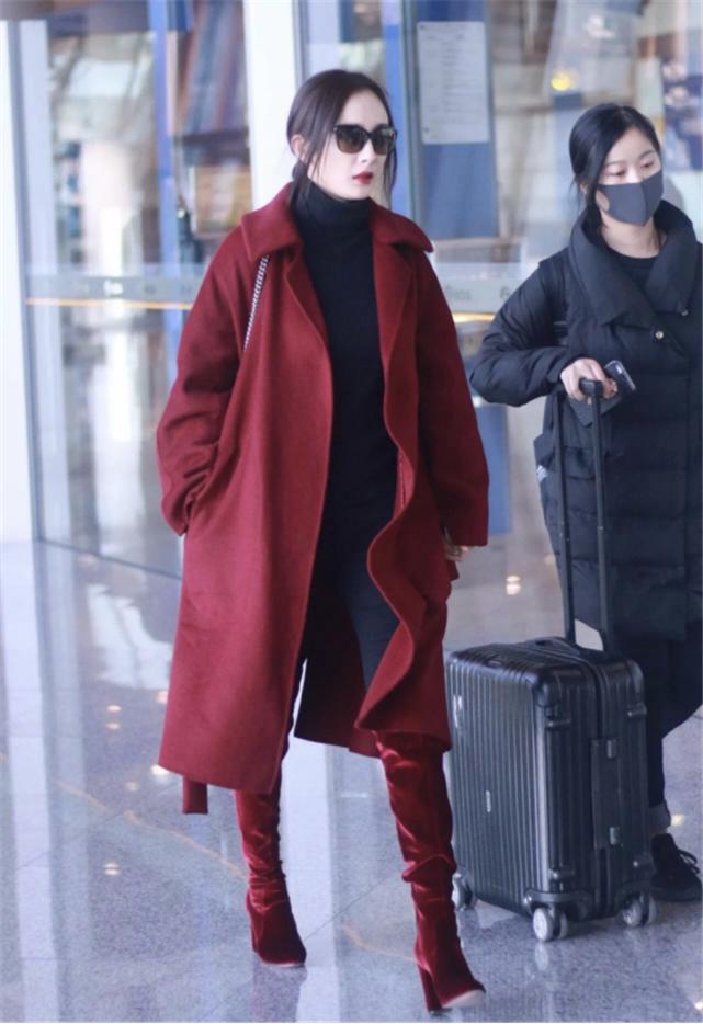 大衣阔腿裤今冬照着穿显瘦又洋气,阔腿裤搭配中长靴加羽绒服