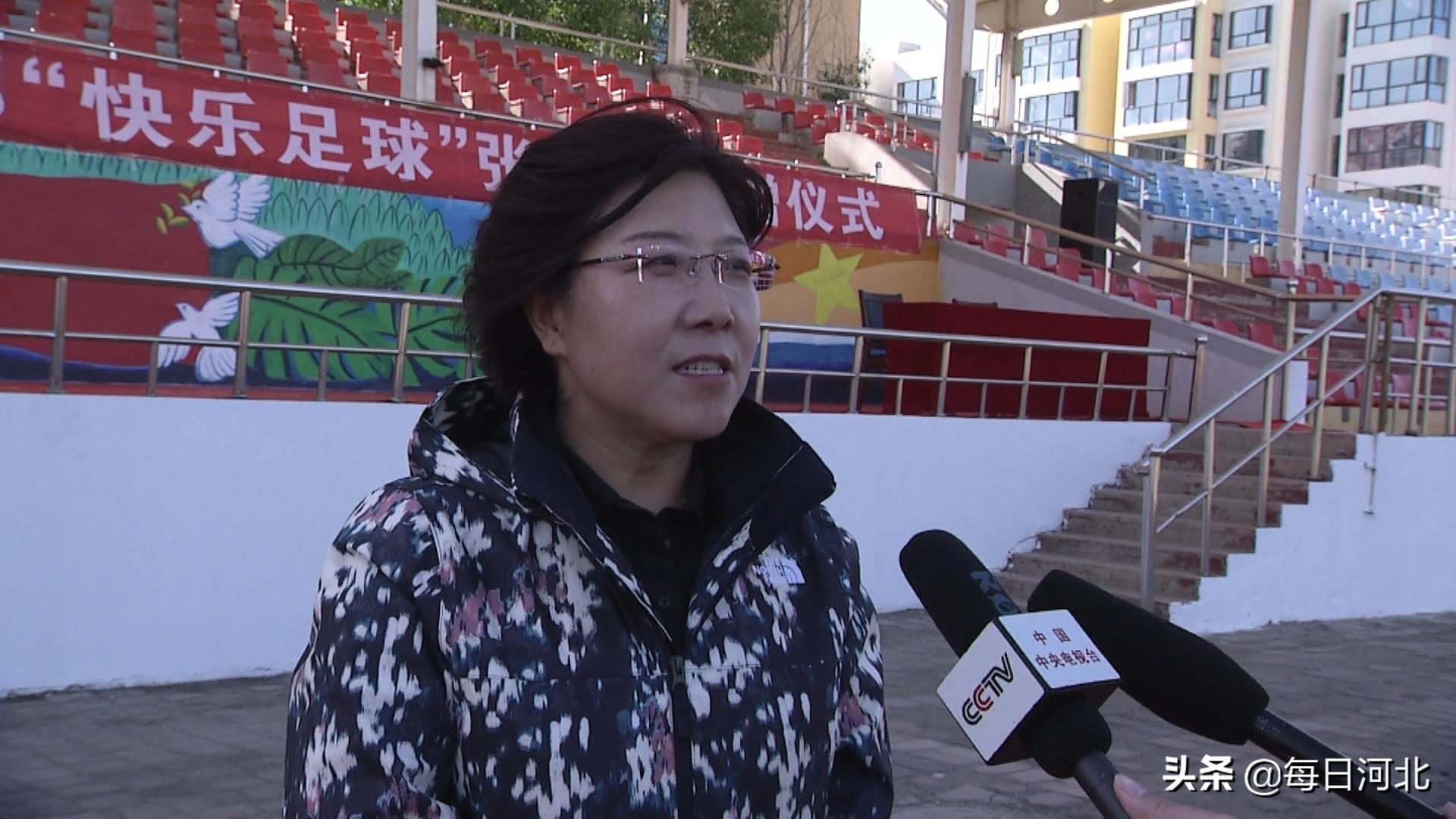 国奥金冠足球俱乐部“快乐足球”主题活动走进张北县