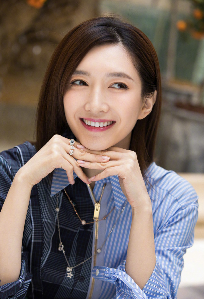 施华洛世奇是十大珠宝吗,施华洛世奇项链都是水晶的吗