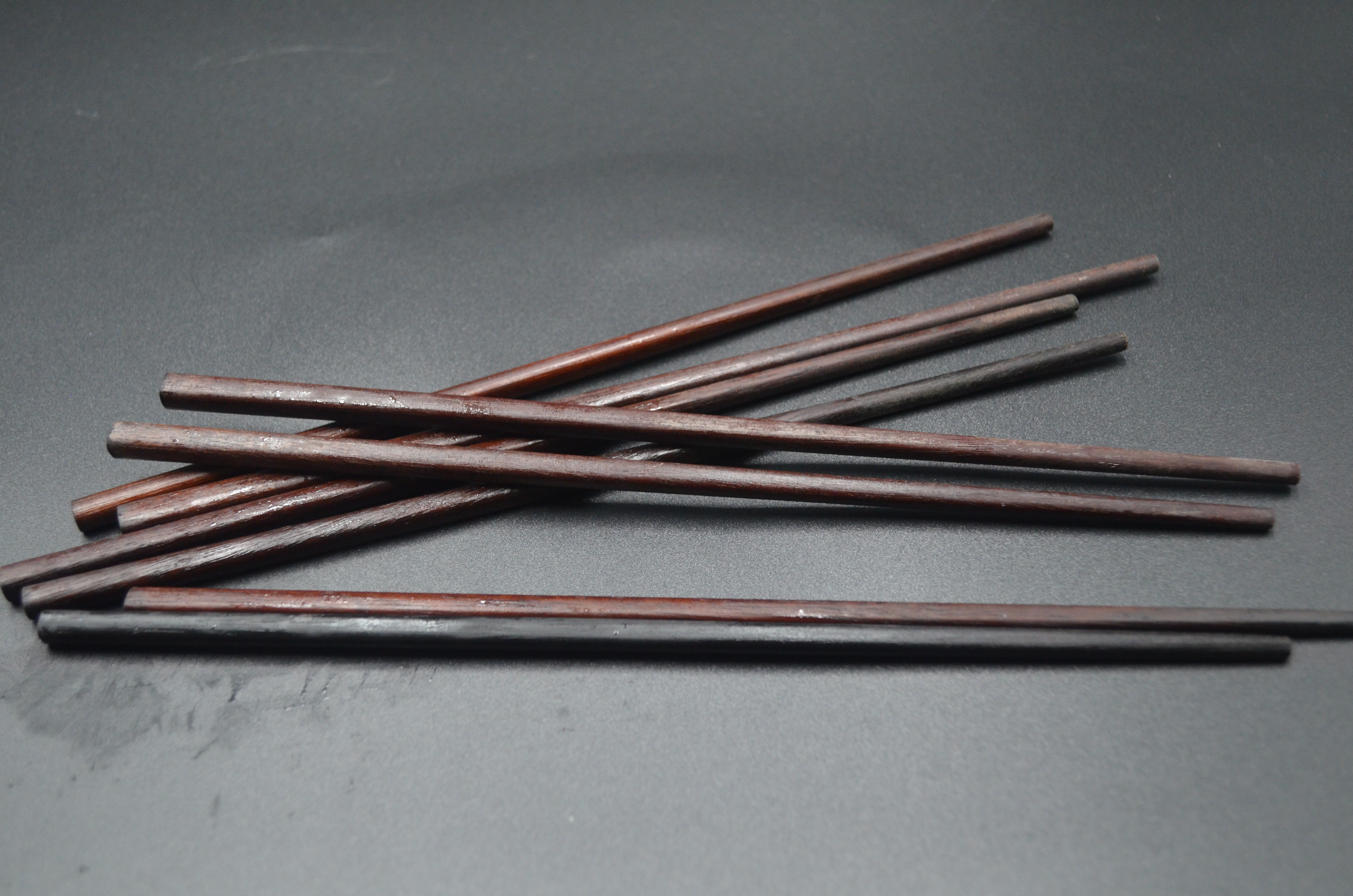 经常用筷子的要留意，现在知道为时不晚，尽早叮嘱家人，太重要了