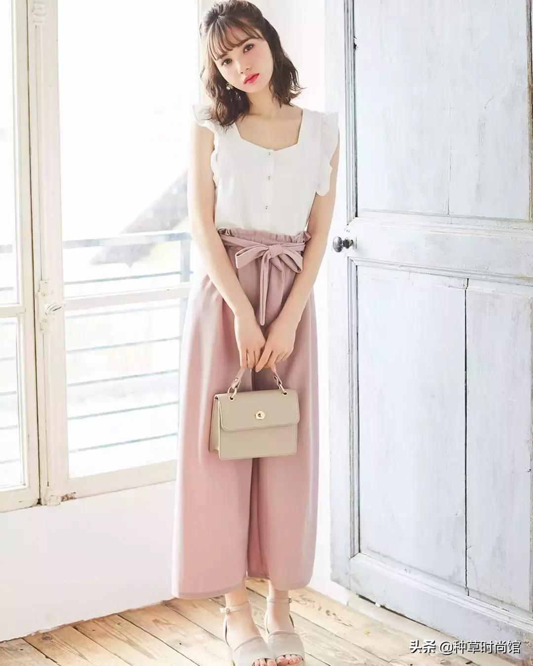 穿着阔腿裤上厕所怎么办,如何正确穿阔腿裤