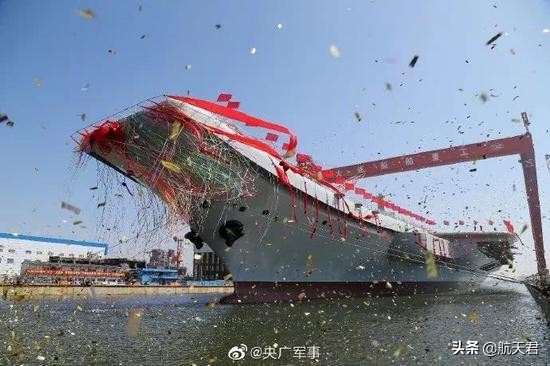 小鹰号航母直通甲板,小鹰号航母的最后一天