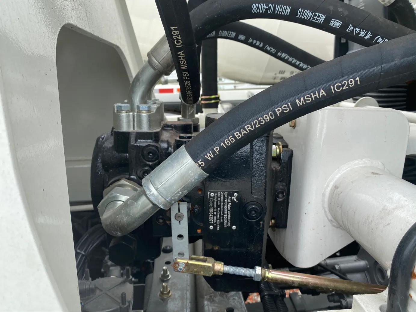 唐山亚特搅拌车详解,唐山亚特搅拌车350马力