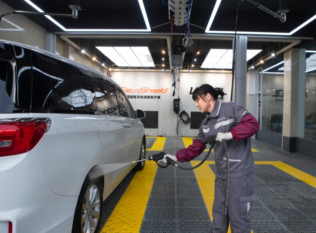 靓车堡礼字坝店盛大开业！巨额优惠等你来拿