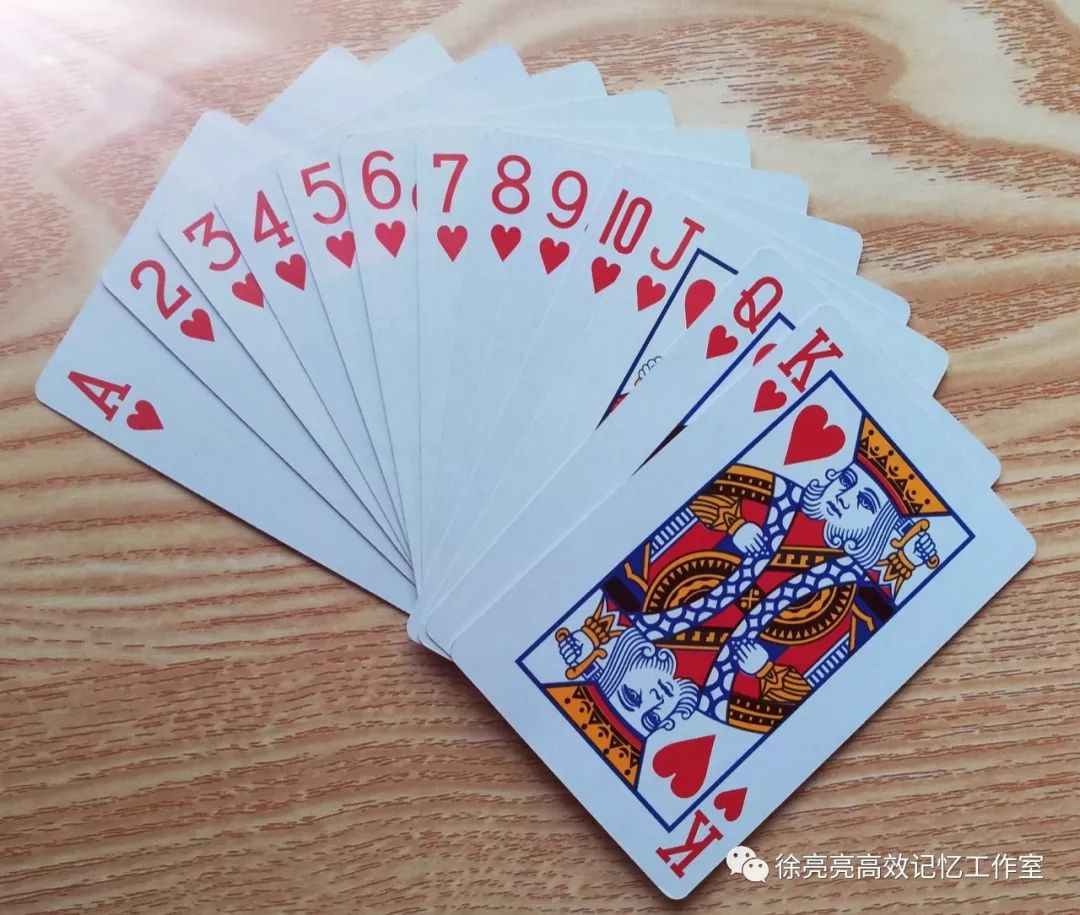 如何记一副扑克,怎么能记住一副扑克