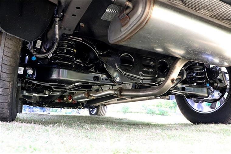 新款吉利远景x6值得入手,吉利远景x6新款车白色内景