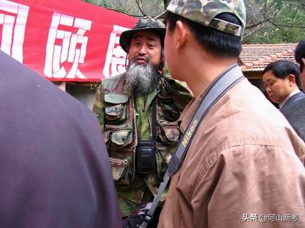 寻找野人的张金星现在如何,张金星神农架野人