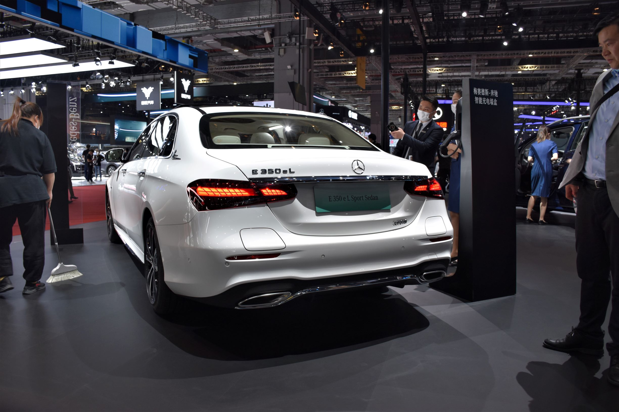 静态体验奔驰e,静态感受奔驰e300l2022款