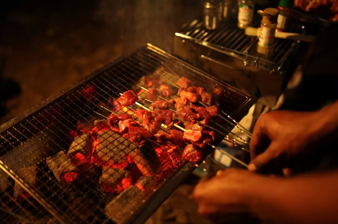 烧烤店的暴利行业,有多少人开烧烤店亏本
