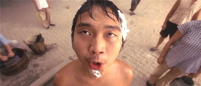 16年过去了，《功夫》仍是周星驰的巅峰之作，细节让我们拍案叫好